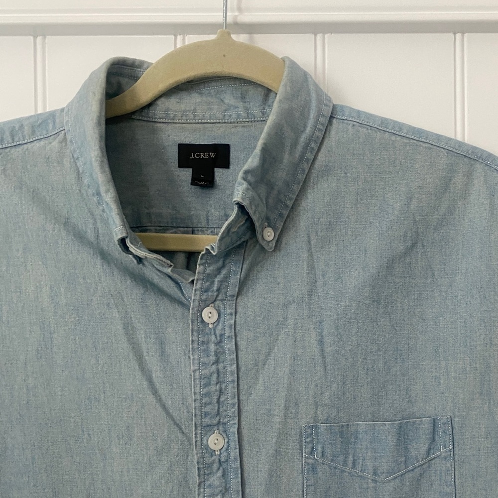 J Crew Mens Chambray Short Sleeve Button Down, size L